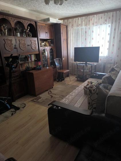 Apartament cu 3 camere decomandat în Gorjului