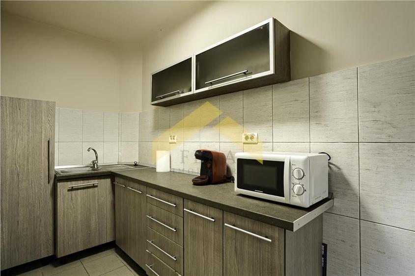 Spatiu pentru birou ultracentral de inchiriat - 4