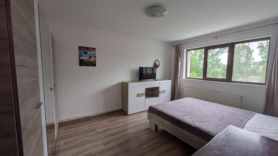 de inchiriat 4 camere, Valea adanca in spate la Capitol - 7