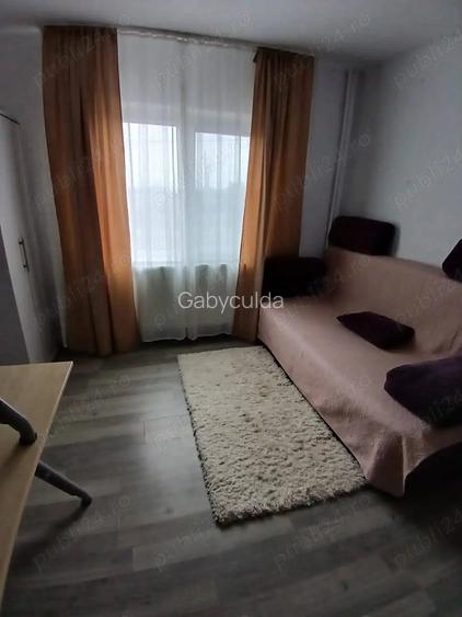Inchiriez apartament cu 3 camere Inchiriez apartament cu 3 camere