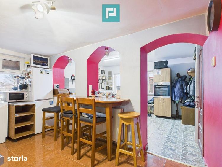 Casa frumoasa la Irato? la pre? bun - 7