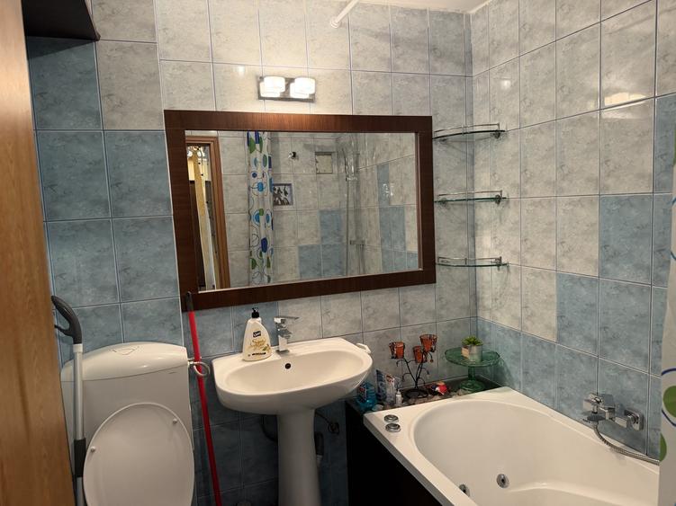 ap 4 camere mansarda spatios cedonia  doua baii - 5