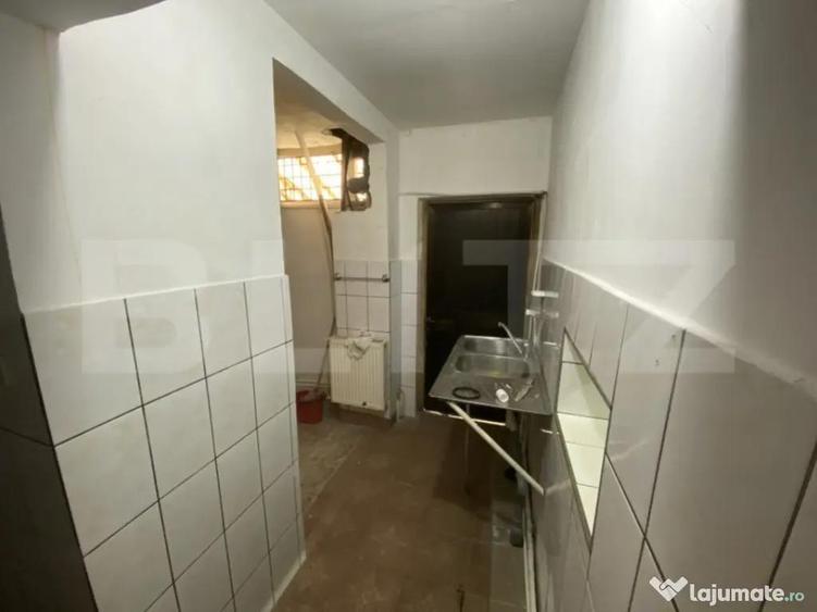 Spatiu comercial 4 camere 215 mp utili cu un vad excelent, z - 2