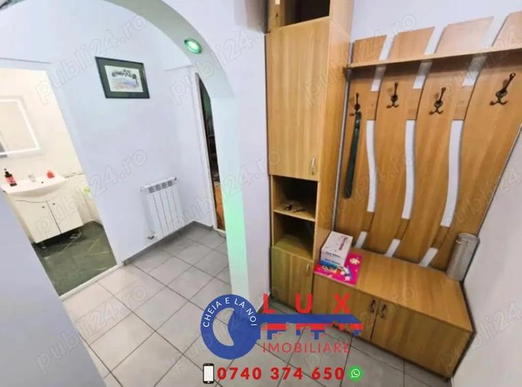 ID 2969 Apartament 2 camere transformat in 3 camere - PARTER - 5