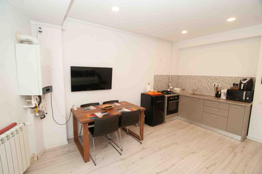 Central, Parcul Carol, 11 Iunie, 2 camere, bloc nou, parcare - 5