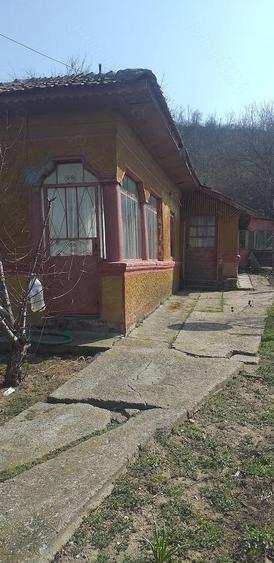 De vanzare casa batraneasca necesita repara?ii sau demolabi - 2