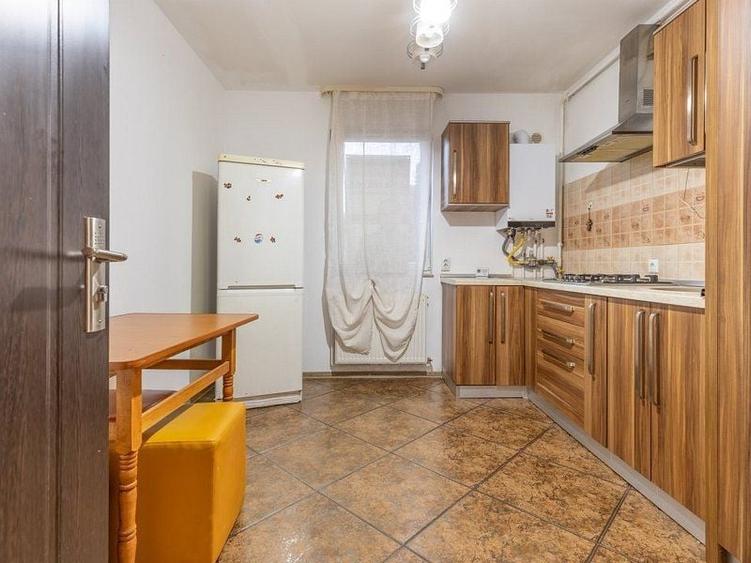 Vânzare apartament cu 2 camere, 62 mp utili, situat într-un imobil tip vilă - 10