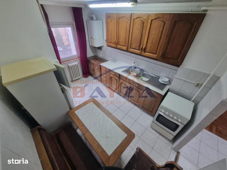 Apartament 3 camere decomandat Zona Hortensiei, garaj sub bloc - 4