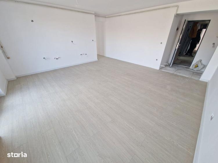 Apartament 3 camere cu 2 balcoane, la 4 km de Podu Ro?-93 000 euro - 4