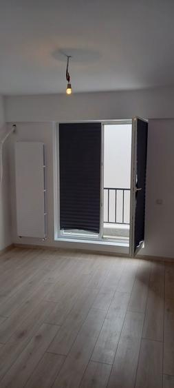 Garsoniera decomandata cu loc de parcare, in zona Titan-Pallady - 4