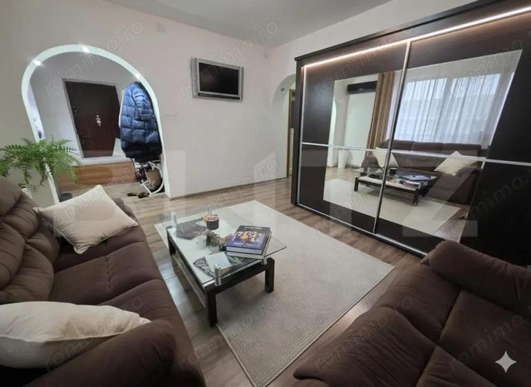 Oaza de Lini?te in Inima Ora?ului: Proprietate Exclusivista cu 2.700 mp Teren - 1