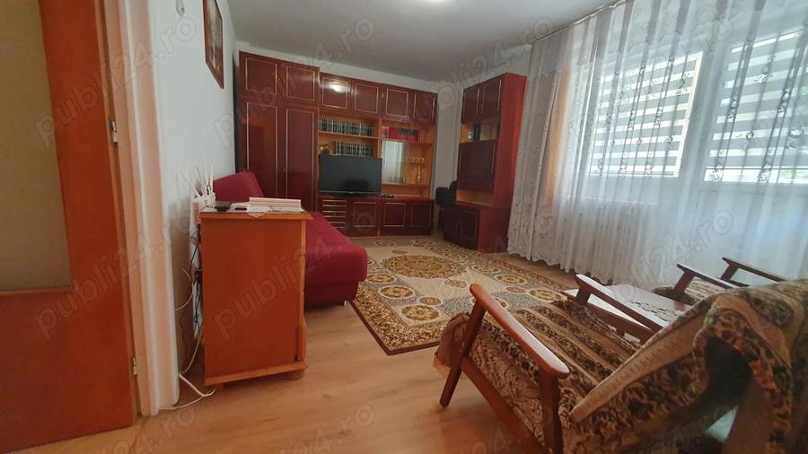 Inchiriez 3 camere, stradal Teiul Doamnei - 6
