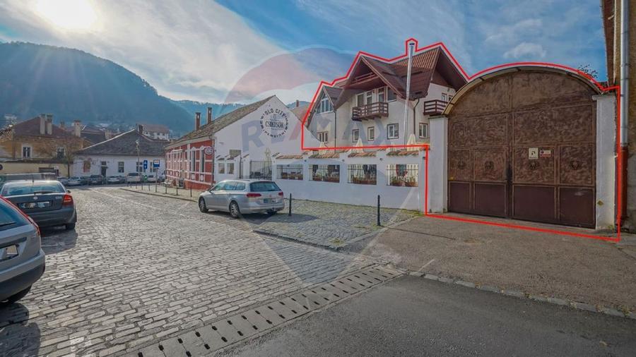 CASA CU SPATIU COMERCIAL SI PARCARE | PIATA UNIRII 12BIS BRASOV SCHEI - 1
