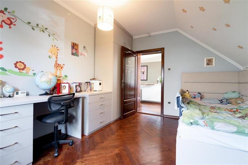 RECO Vila cu 5 camere str. Apateului- zona Nufarul - 30