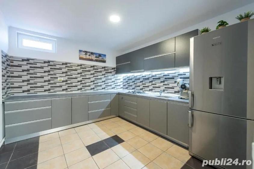 VANZARE Vila Casa Pensiune 8 camere 20 LOCURI Eforie Nord AFACERE La Cheie - 9