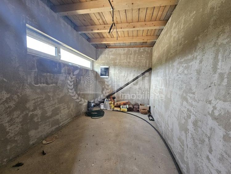 Casa cu 4 camere | 256 mp utili | 2000 mp teren | Sat. Aiton - 24