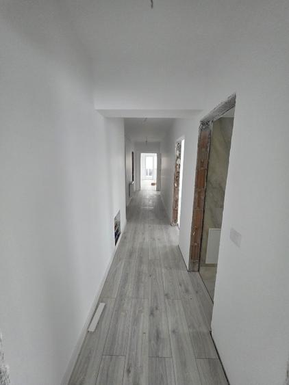 Apartament 3 camere parter decomandat, 83.19 mp, 141.423 Euro, PREDARE Martie 20 - 14