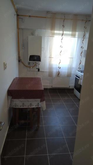 Persoana fizica inchiriez ap 2 cam Centru-Zavoi - 9
