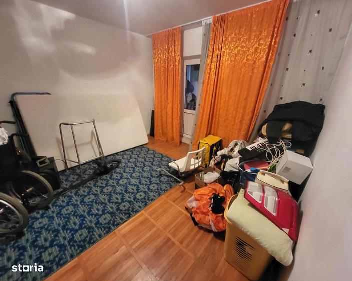 Apartament 3 camere decomandate Martir Horia - 1