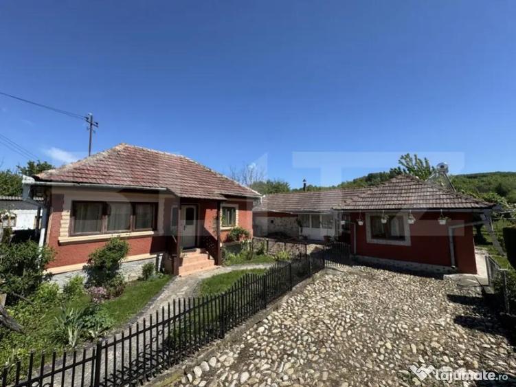 Casa plan parter cu 4 camere, 160 mp si 13000 mp teren, zona - 13