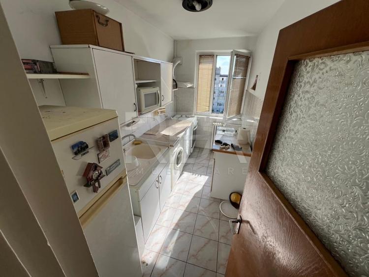 Apartament 3 camere dec Berceni /  Emil Racovita - 1