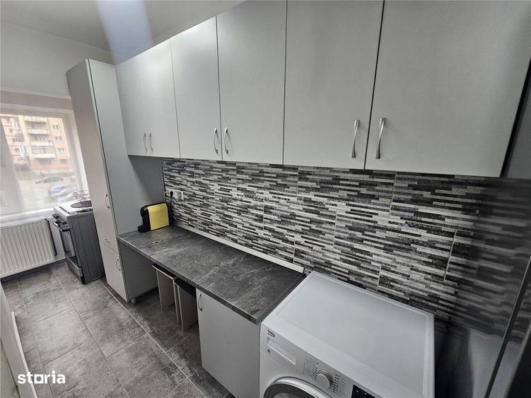 Resita, Garsoniera, Renovata, Mobilata+Utilata, Et. 2, Micro 4 - 5