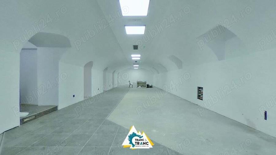 Spatiu comercial renovat in 2024 de 205 mp la Boul Rosu - 1