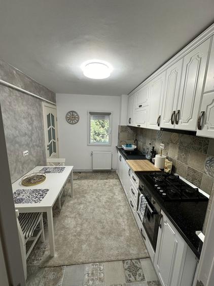 Apartament 2 cam gara et 3 , renovat ! - 8