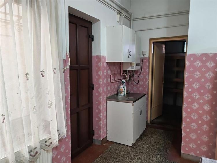 Apartament 4 camere ultracentral, Ploiesti, parter in vila - 15