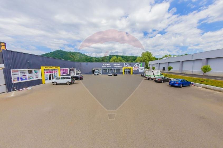 LUX! De inchiriat SPATIU COMERCIAL cu birouri, magazie și acces TIR - 43