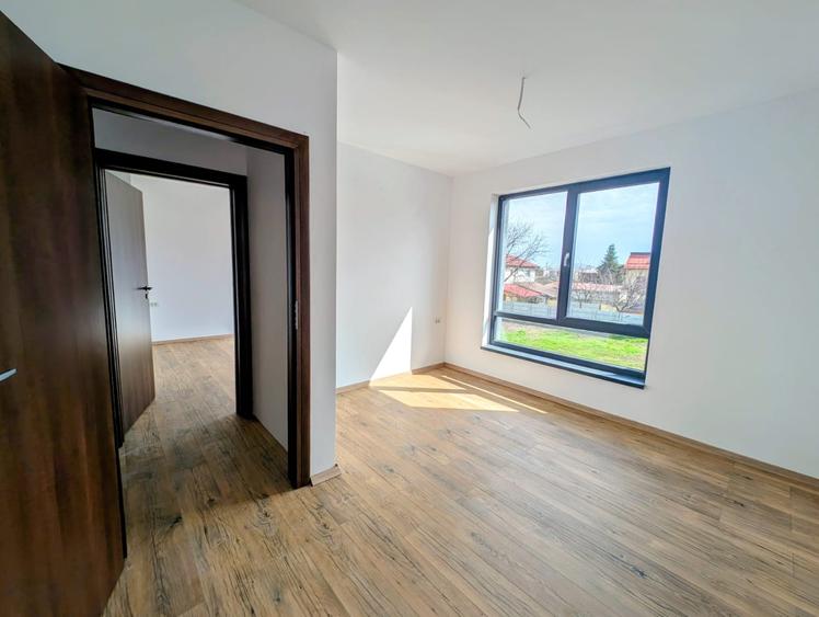 Chiajna-parc,promenada,case elegante P+E+M gata de mutare,finisaje calitative - 3