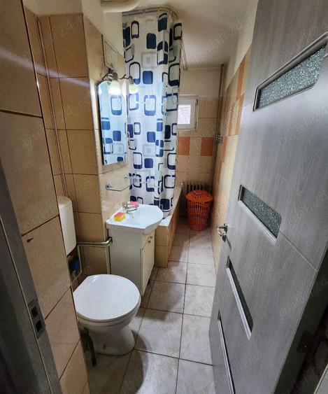 Inchiriez apartament 2 camere - 3