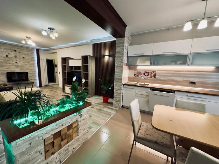 Apartament cu 3 camere si 2 grupuri sanitare in zona Tractorul la Isaran,et7/10 - 3