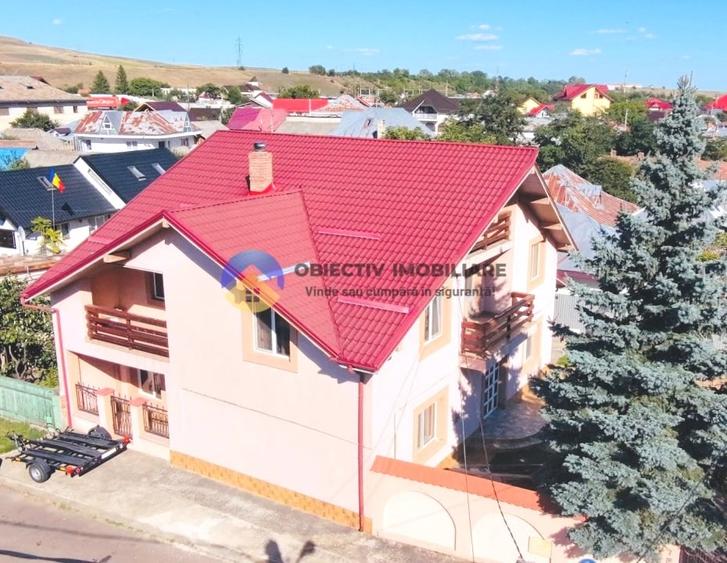 VILĂ de vanzare - Zona 1 MAI,  PIATRA-NEAMȚ - 2