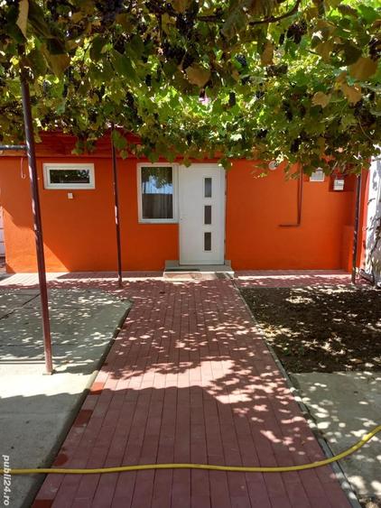 casa de vanzare cu 3 camere - 1