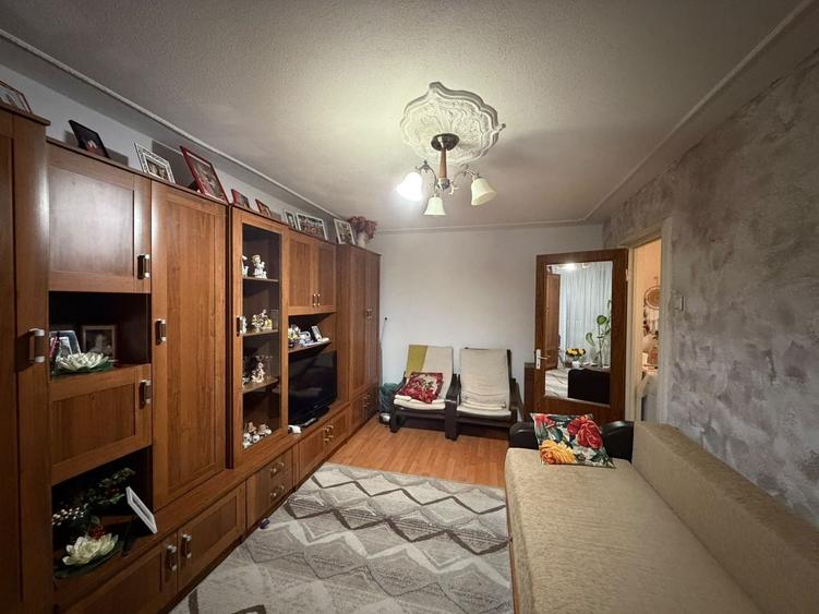 Apartament cu 2 camere decomandat, mobilat în Lujerului