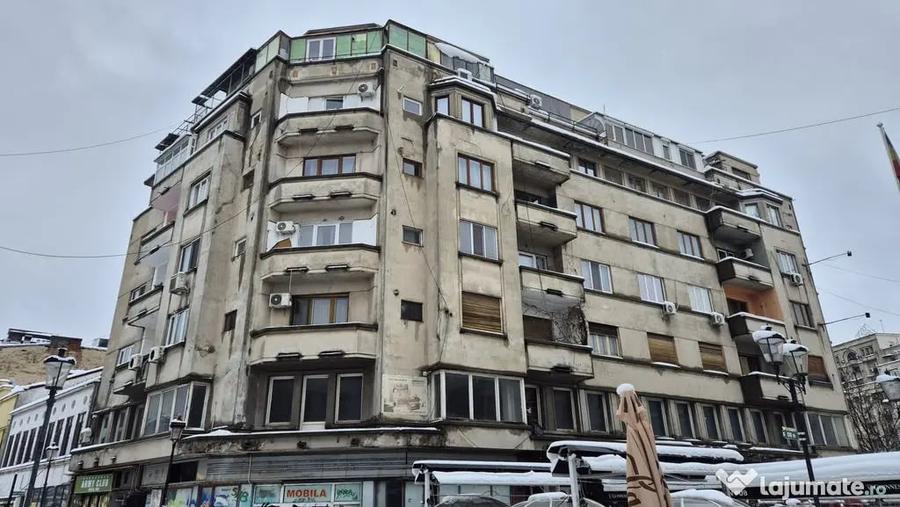 Apartament cu 3 camere decomandat în Central