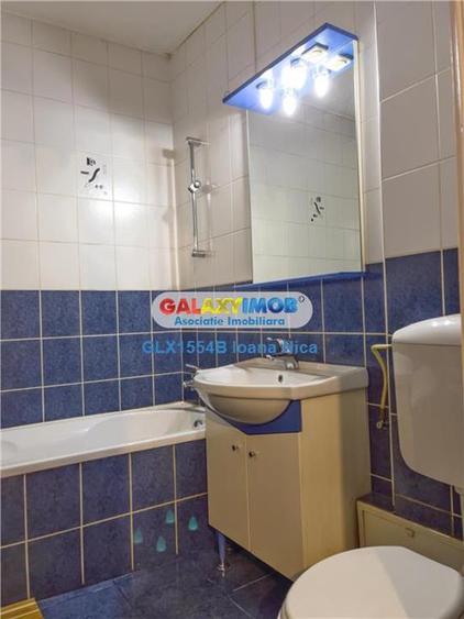 Apartament cu 2 camere semidecomandat, mobilat în Universitate