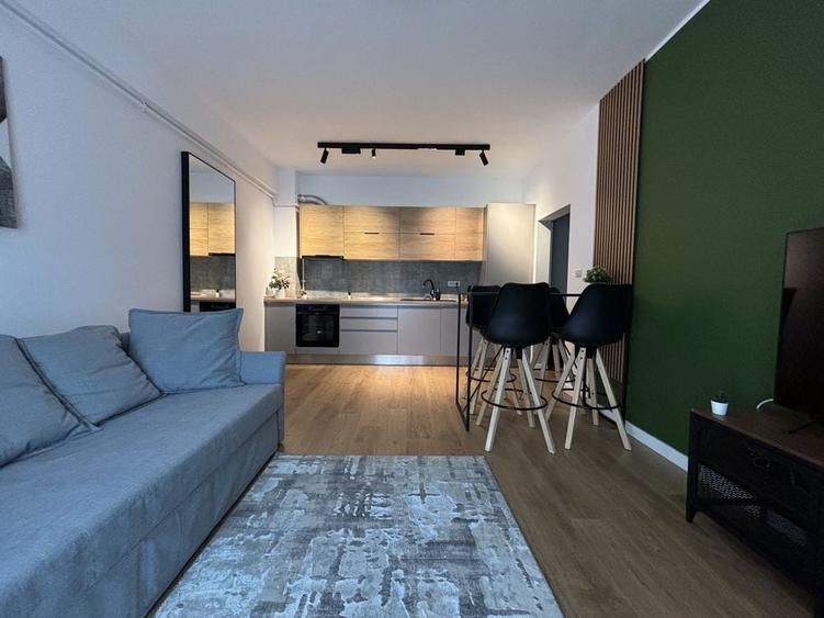 Apartament cu 2 camere decomandat în Central