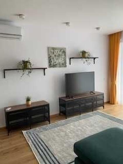 Apartament cu 2 camere decomandat în Exterior Vest