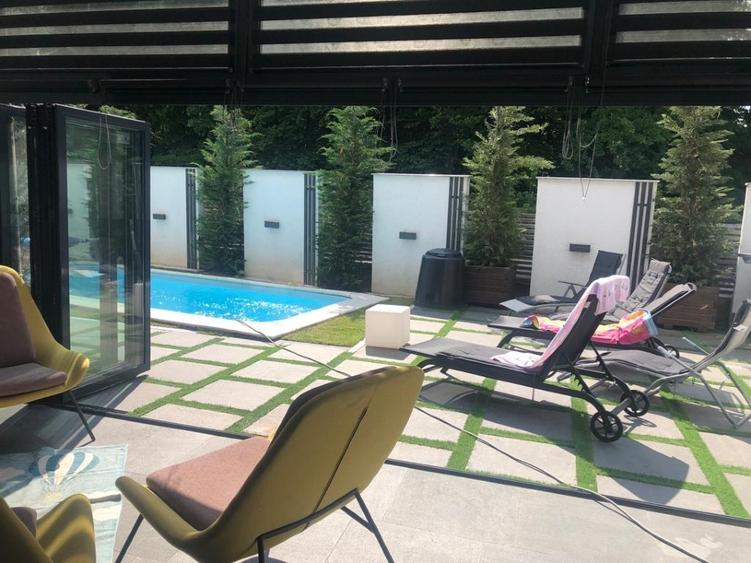 Casă individuală cu 5 camere cu Canalizare în Făget