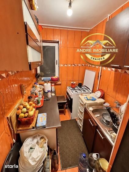 Apartament cu 2 camere semidecomandat în Calea București