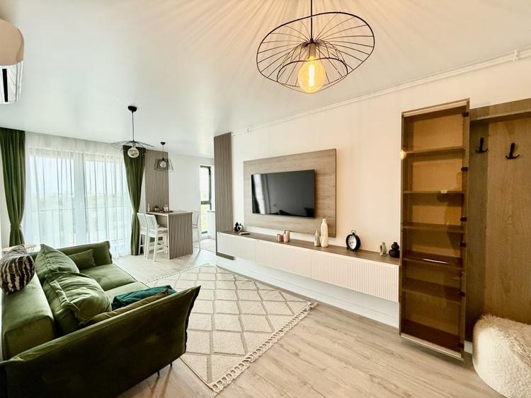 Apartament cu 2 camere nedecomandat, mobilat în Tomis Nord