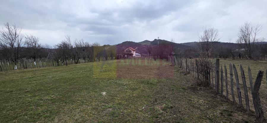 Teren Construcții intravilan de 734 mp, în Brebu