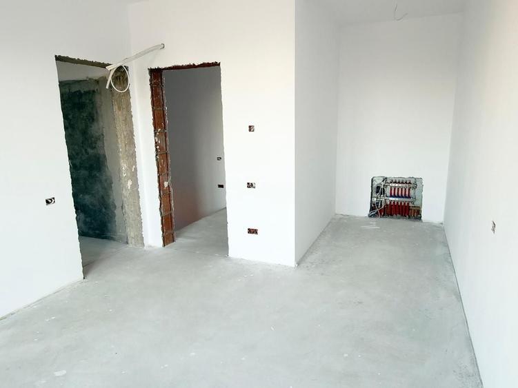 Duplex cu 4 camere cu Canalizare în Dumbrăvița