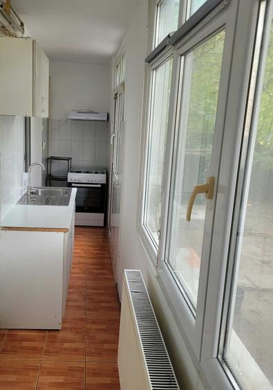 Apartament cu 2 camere decomandat în Obor