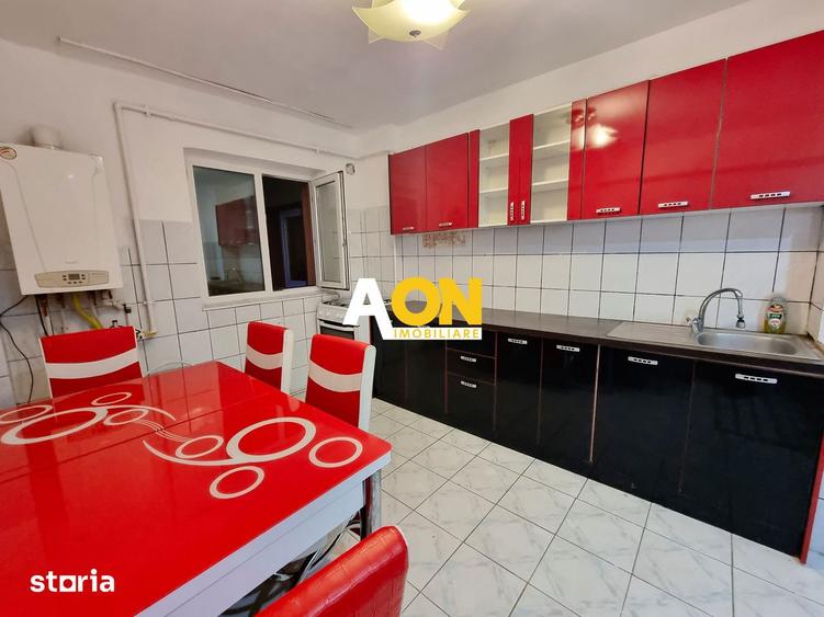 Apartament cu 3 camere, mobilat în Cetate