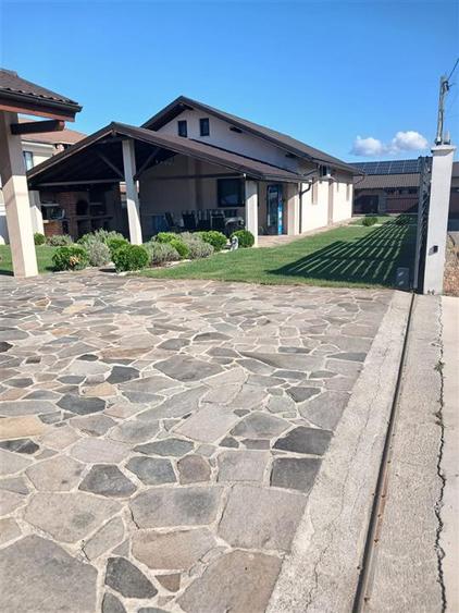Casă individuală cu 4 camere cu Teren 600 Mp în Mocira