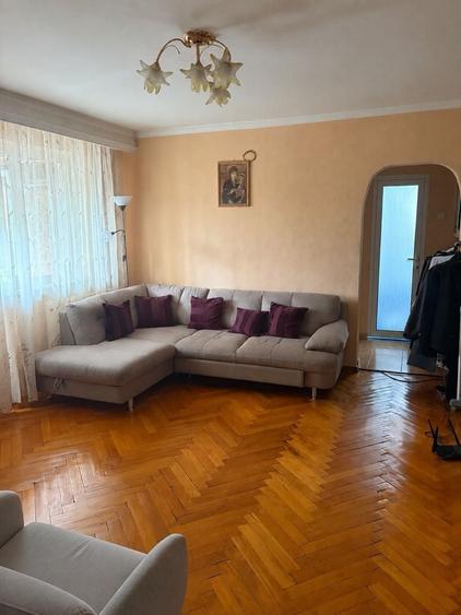Apartament cu 2 camere semidecomandat în Găvana