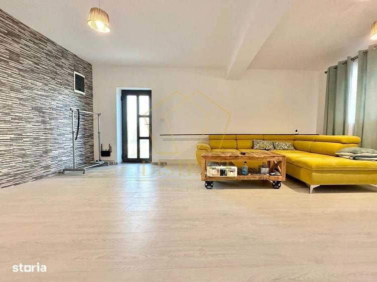 Casă cu 4 camere în Central